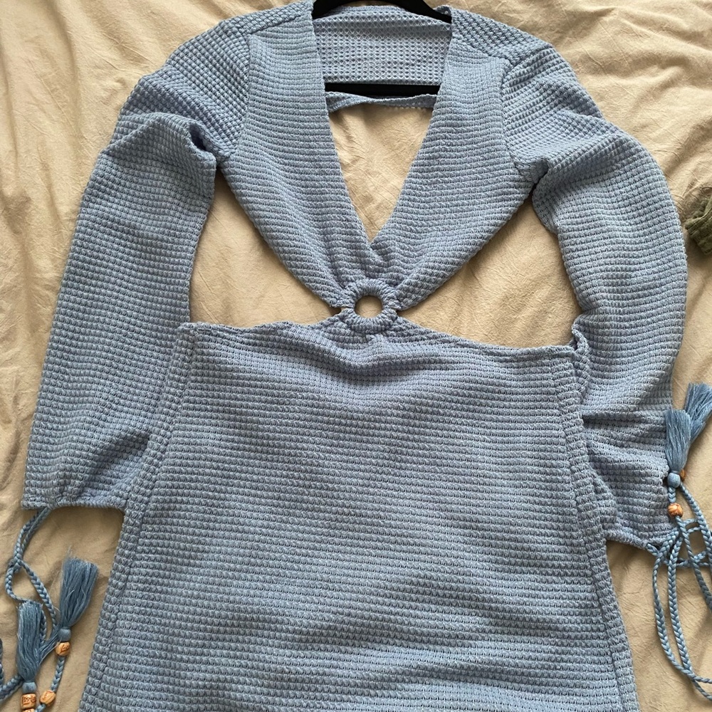 Cropped blue dress perfect for beach and vacation
